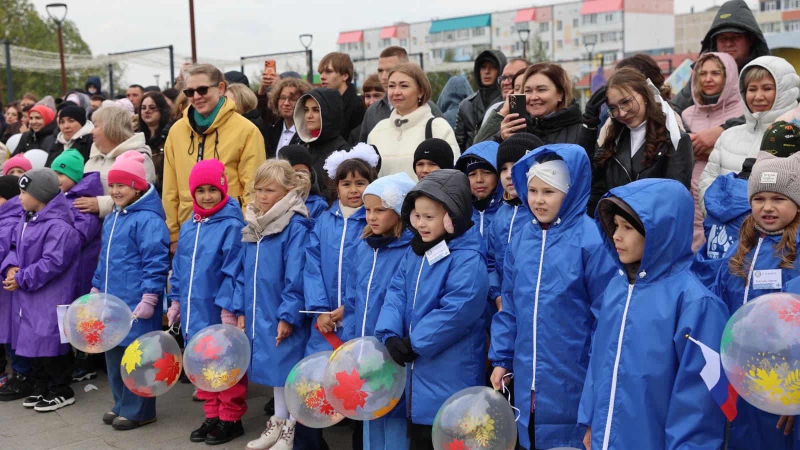 Юных муравленковцев посвятили в первоклассники. Фото